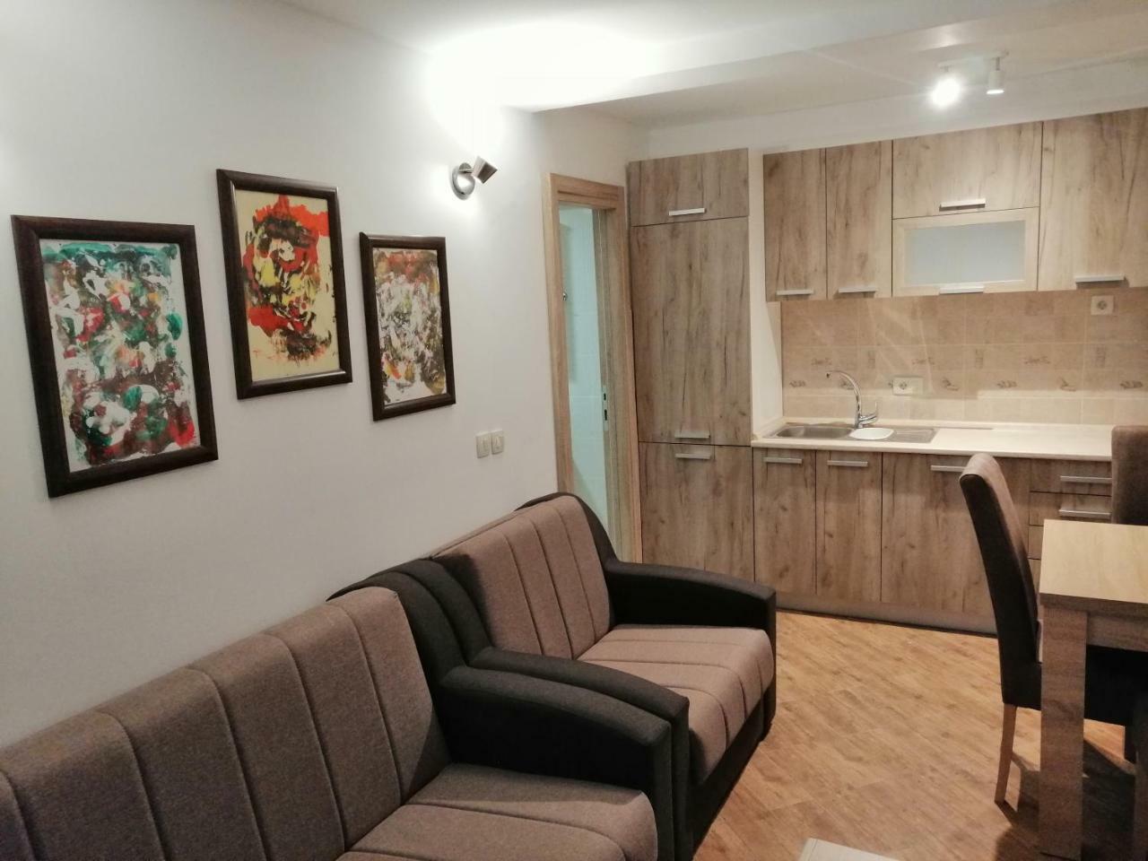 Olive Tree Apartments 티바트 외부 사진